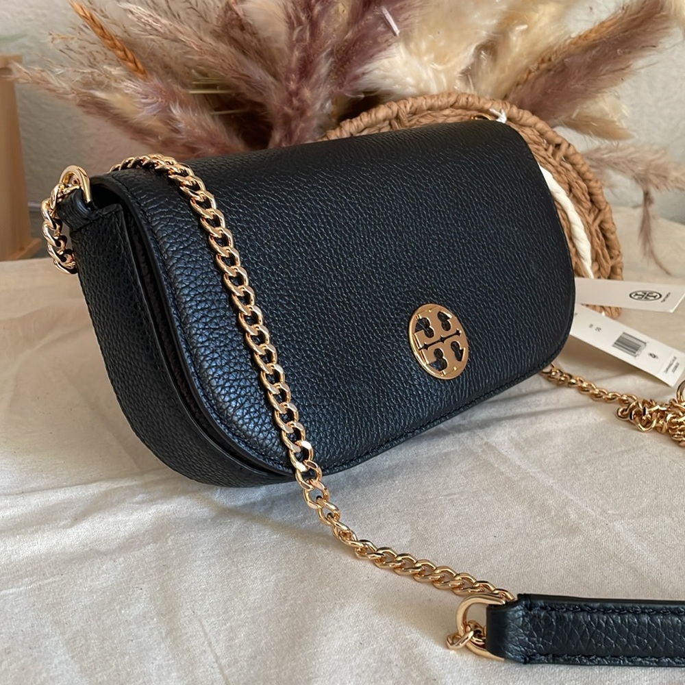 NEW✨tory Burch Chelsea pebbled crossbody bag black chain strap